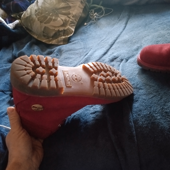 Ruby red timberland premium boots - Picture 4 of 6